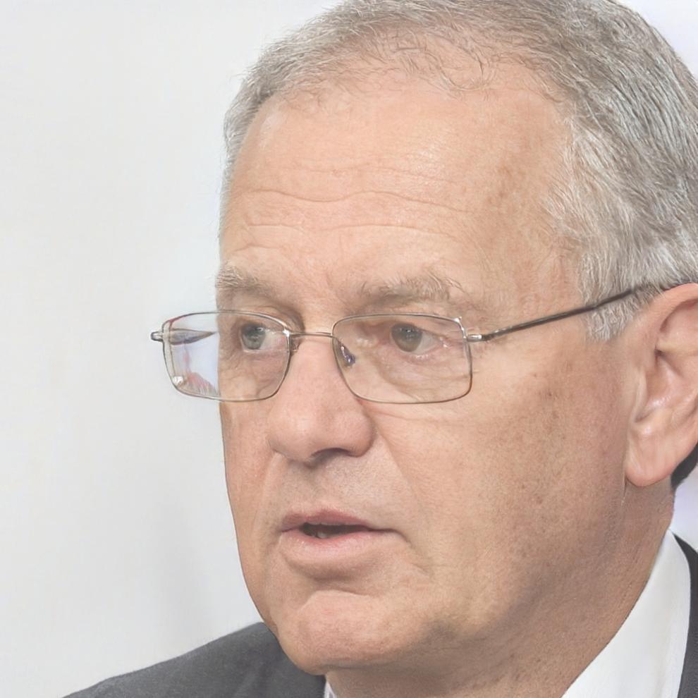 Portrait de Théo Marchand, expert en analyse technique